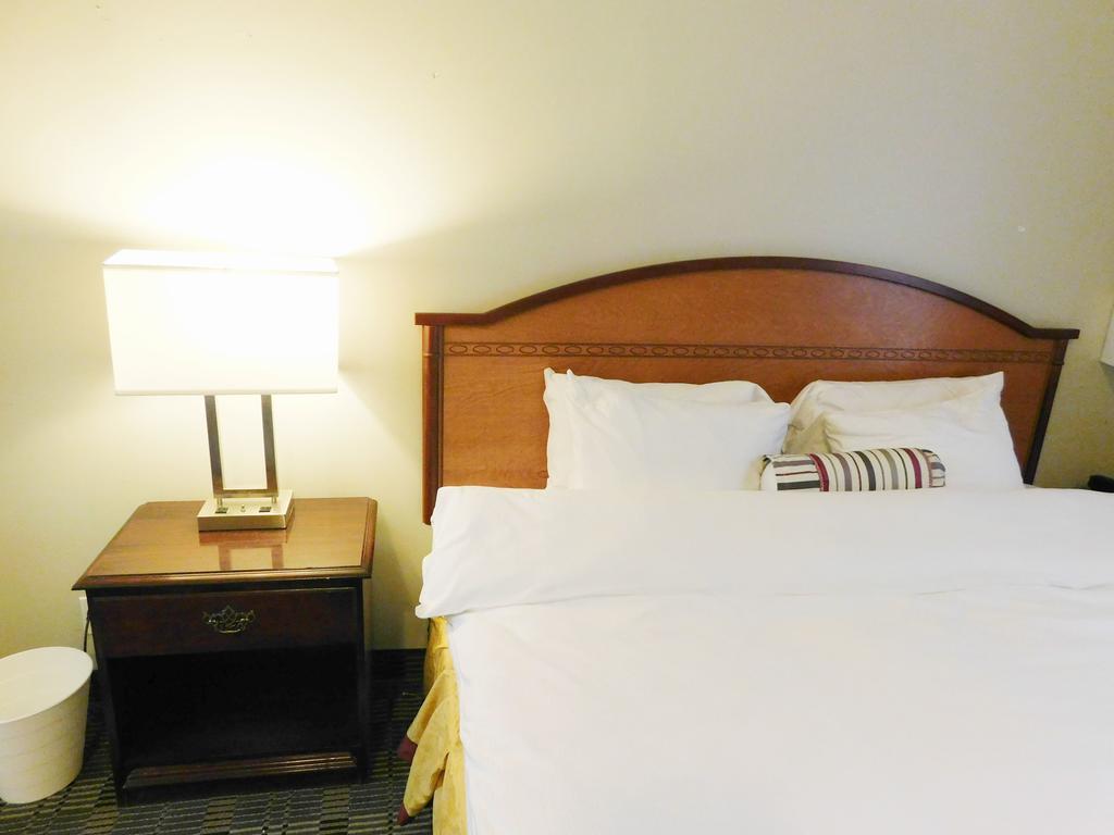 מונטריאול Hotel A2K מראה חיצוני תמונה